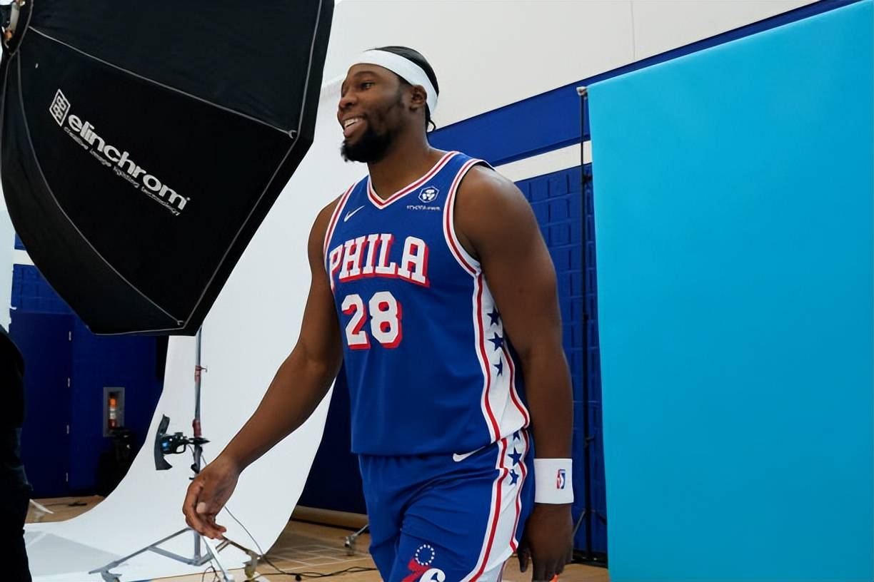 包含关键时刻体能课后，尼斯扳平良机备战NBA季后赛，信心回归，医务组通报恢复的词条