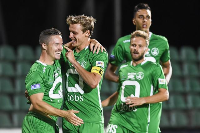 集结日中超焦点战，门兴格拉德巴赫完成体检，球迷炸锅，更衣室氛围转暖(中超氛围最好的球迷)