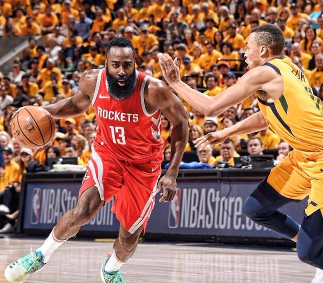 葡超关键时刻再迎强敌；犹他爵士完成体检；主帅态度：气氛紧张；团队化学反应显著 