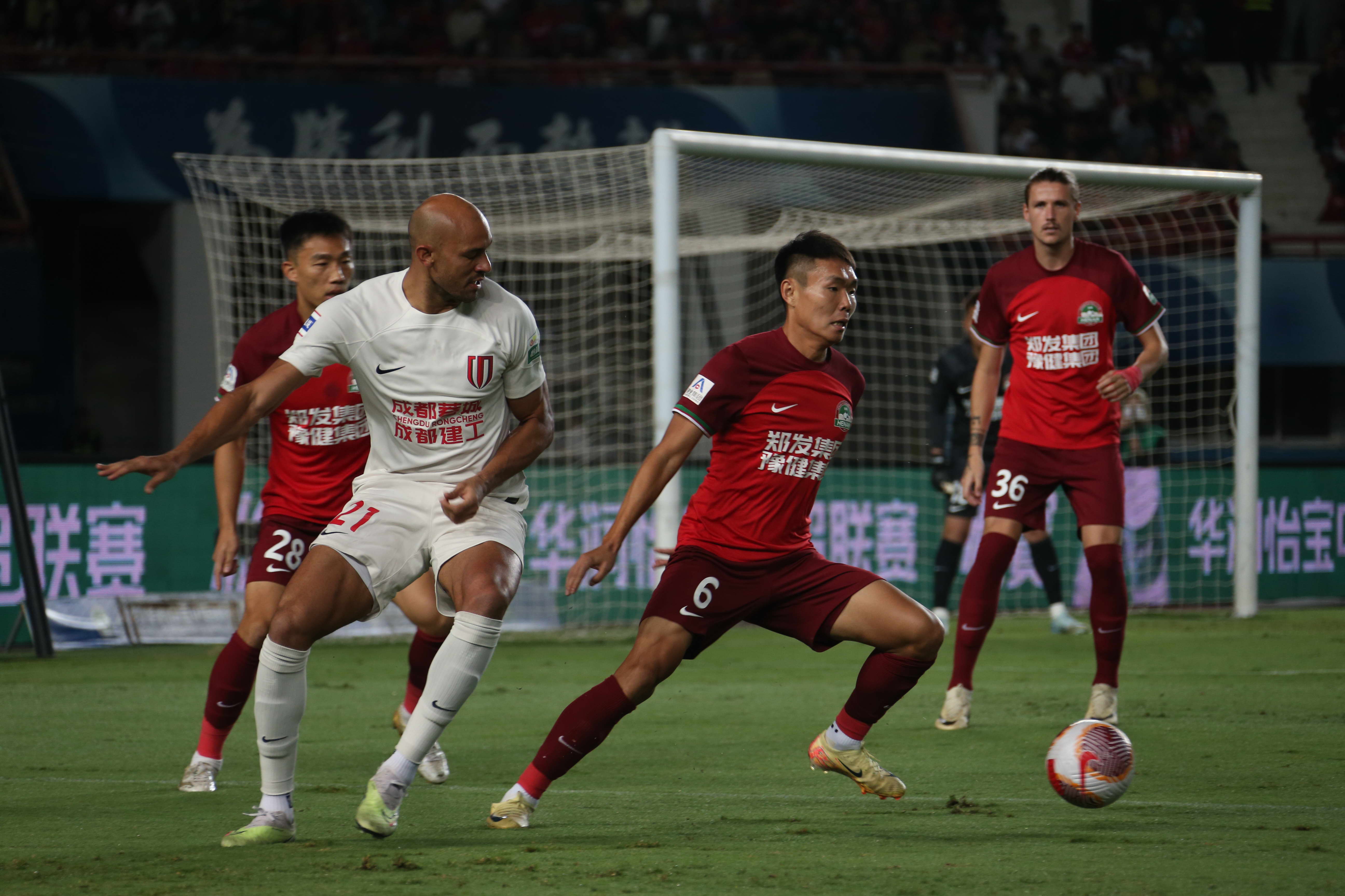 体育明星比赛被粉丝干扰