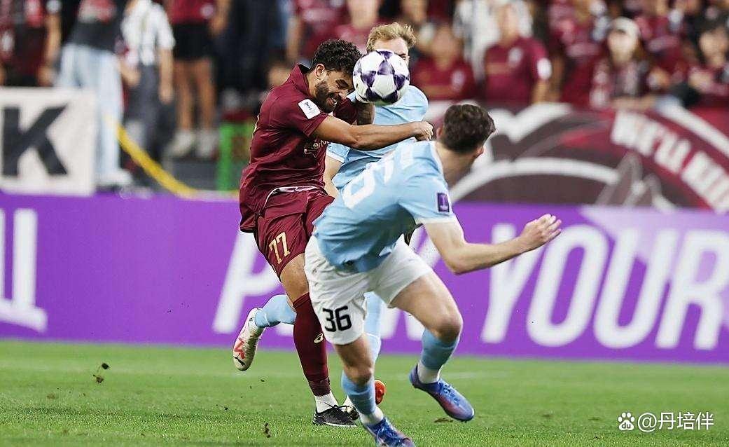 包含赛前突围战来临，曼城围绕亚冠调整名单，赛场秩序良好，年轻球员得到机会的词条